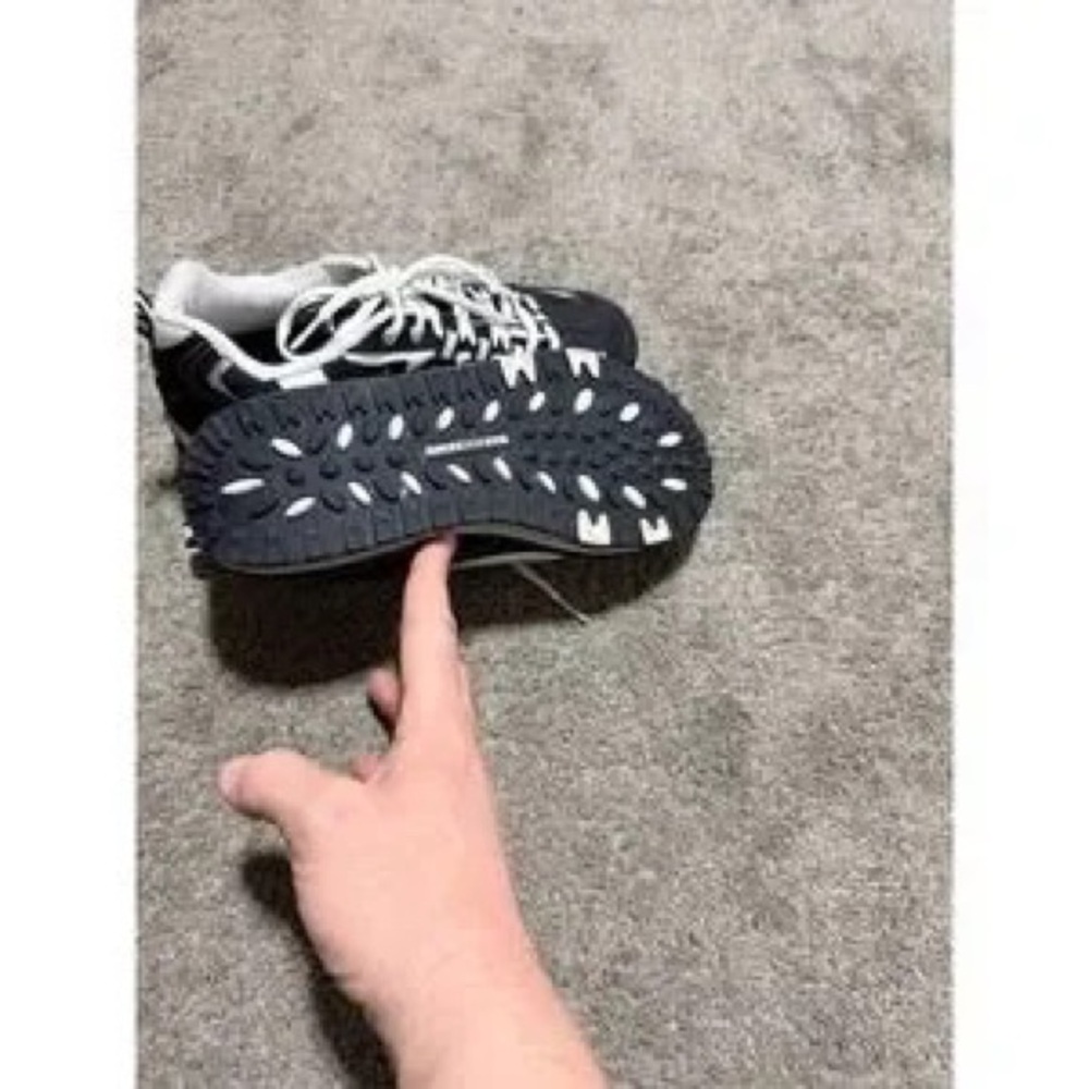 Men's Athletic Lace-Up Sneakers in Black and White - Picture 5 of 10